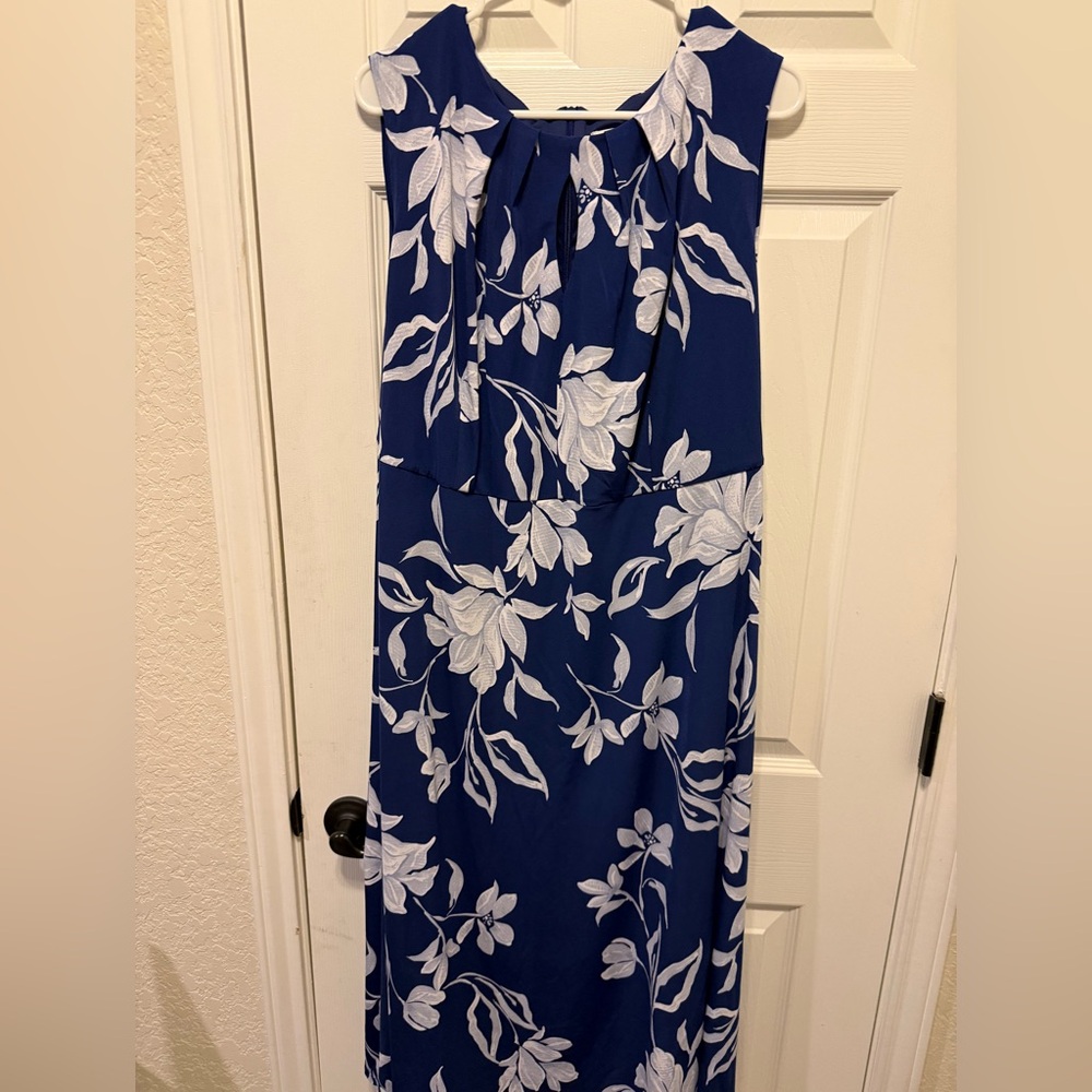 London Times Navy and White Floral Maxi Dress